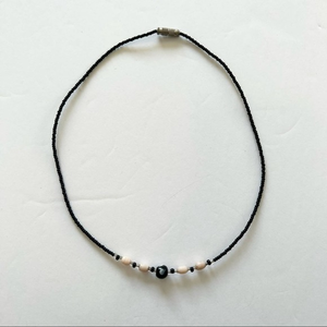 vintage‎ beaded necklace 16" black/cream beads beach style necklace